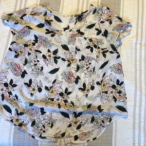 Torrid Floral short sleeve blouse